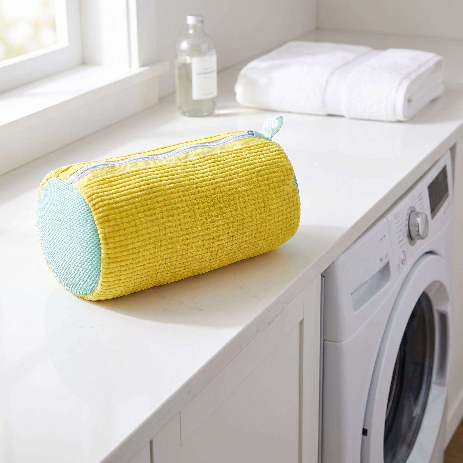 Reusable Shoe Washing Bag - Fits All Shoe Types for Washer & Dryer - Keep Your Footwear Clean!